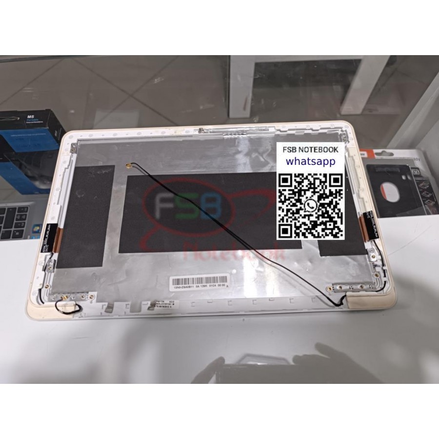 Lenovo ideapad S206 Ekran Arka Kasa Lcd Cover 13N0-ZSA0C11 90200256